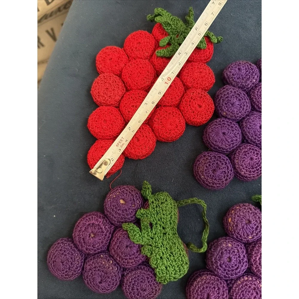 Lot Of 4 Vtg Handmade Crochet And Bottlecap Cork‎ Grape Trivets Purple And Red